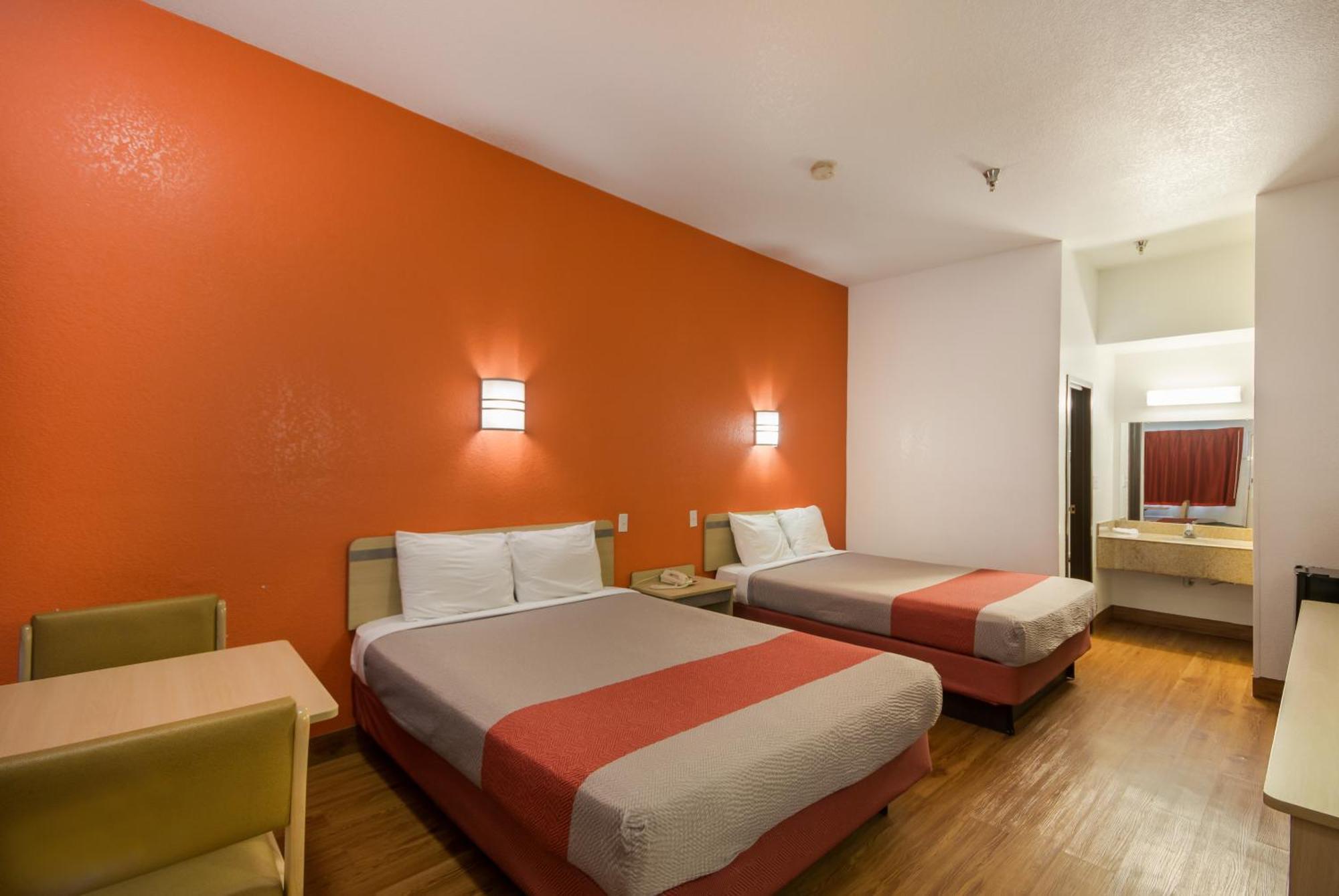 Americas Best Value Inn & Suites Humble Exterior foto